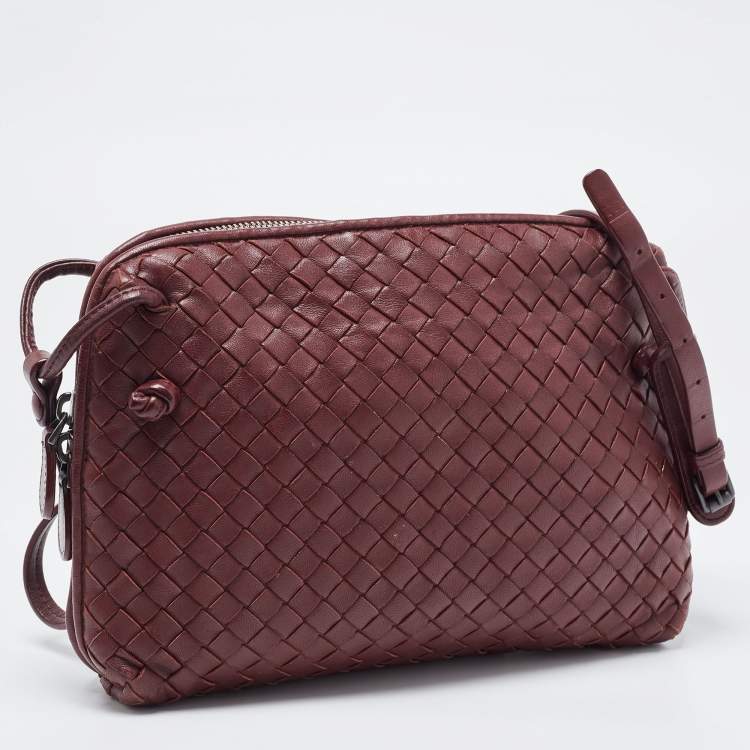 Pre Owned Bottega Veneta Burgundy Intrecciato Leather Nodini Crossbody Bag