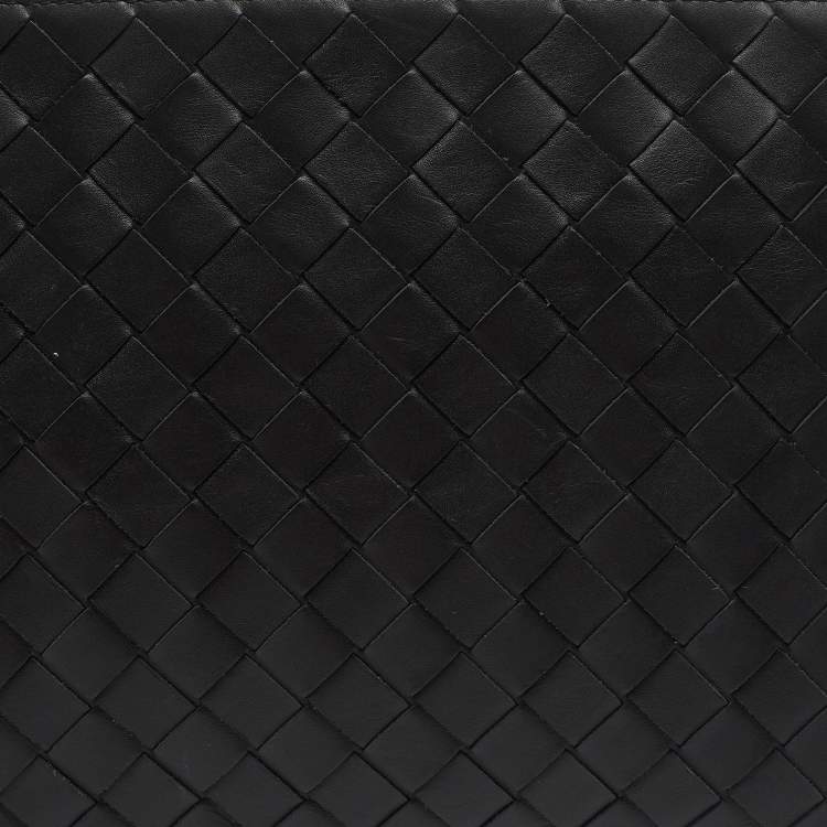Pre Owned Bottega Veneta Black Intrecciato Leather Zip Wristlet Pouch