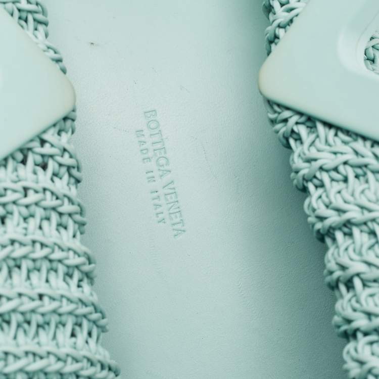 Pre Owned Bottega Veneta Light Green Woven Leather Medium Point Shoulder Bag