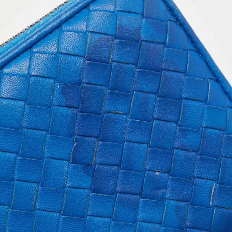 Pre Owned Bottega Veneta Blue Intrecciato Leather Zip Around Wallet
