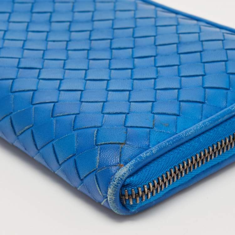 Pre Owned Bottega Veneta Blue Intrecciato Leather Zip Around Wallet