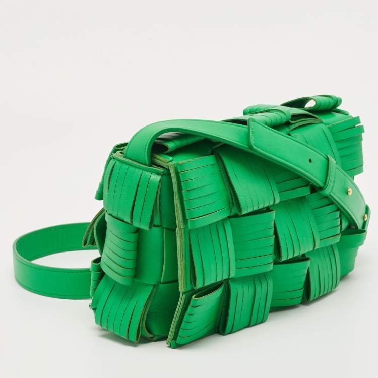 Pre Owned Bottega Veneta Green Leather Cassette Fringe Shoulder Bag