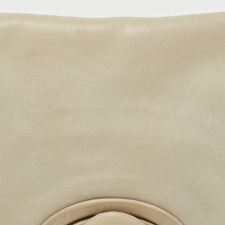 Pre Owned Bottega Veneta Grey/Gold Leather Twist Lock Flap Clutch