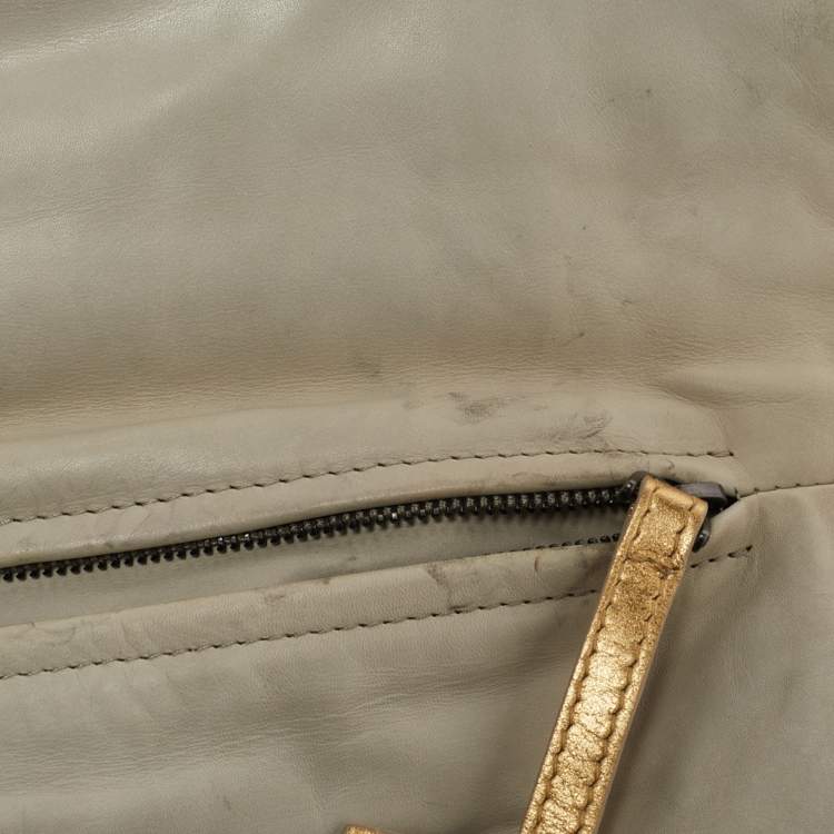 Pre Owned Bottega Veneta Grey/Gold Leather Twist Lock Flap Clutch