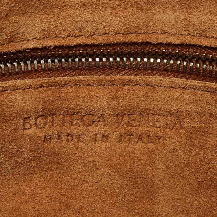 مملوكة مسبقًا Bottega Veneta Black Intrecciato Leather Cassette Belt Bag
