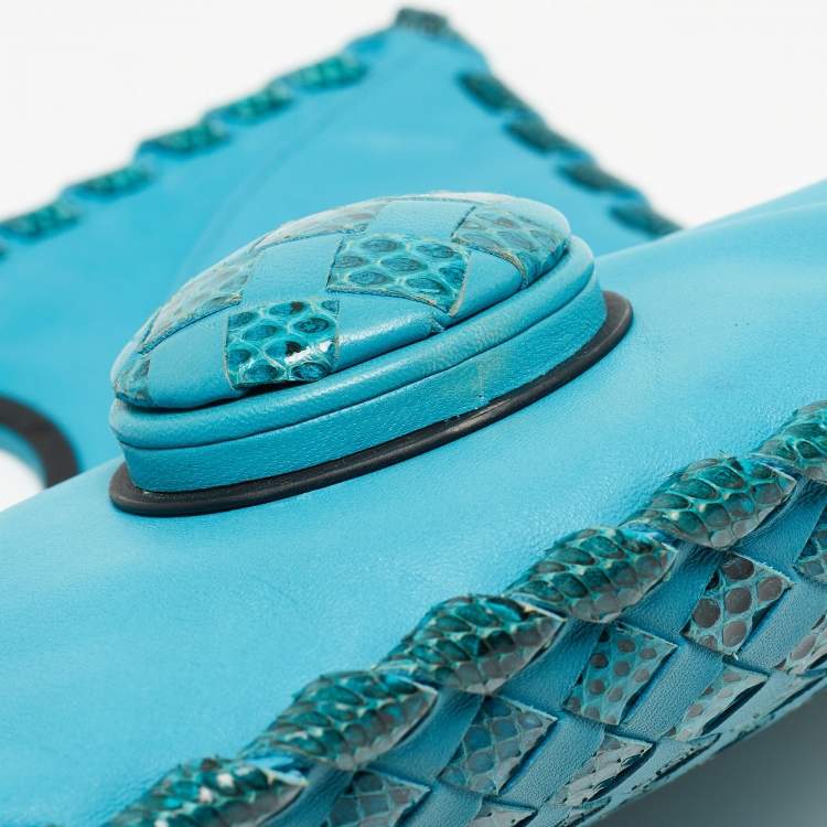 Pre Owned Bottega Veneta Light Blue Intrecciato Leather and Watersnake Twist Lock Flap Clutch