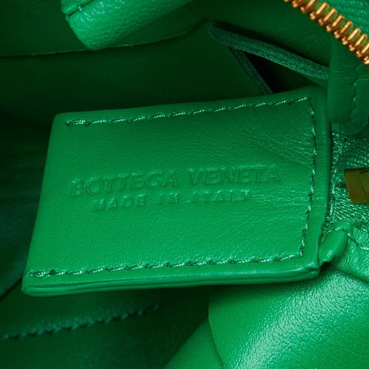 Pre Owned Bottega Veneta Green Intrecciato Leather Mini Loop Camera Bag