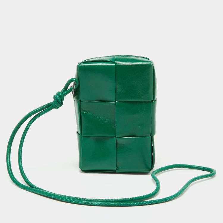 Pre Owned Bottega Veneta Green Intrecciato Leather Zip Pouch