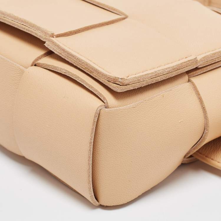 Pre Owned Bottega Veneta Beige Intrecciato Leather Mini Cassette Belt Bag