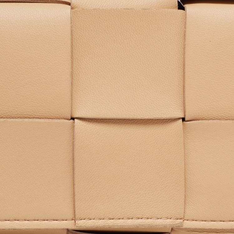 Pre Owned Bottega Veneta Beige Intrecciato Leather Mini Cassette Belt Bag