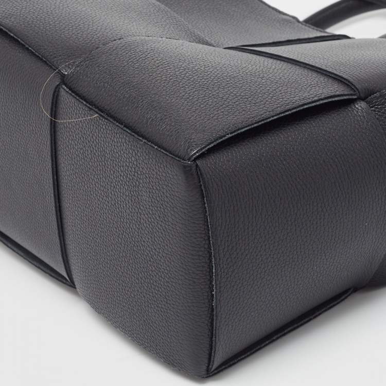 Pre Owned Bottega Veneta Black Intrecciato Leather Arco Tote