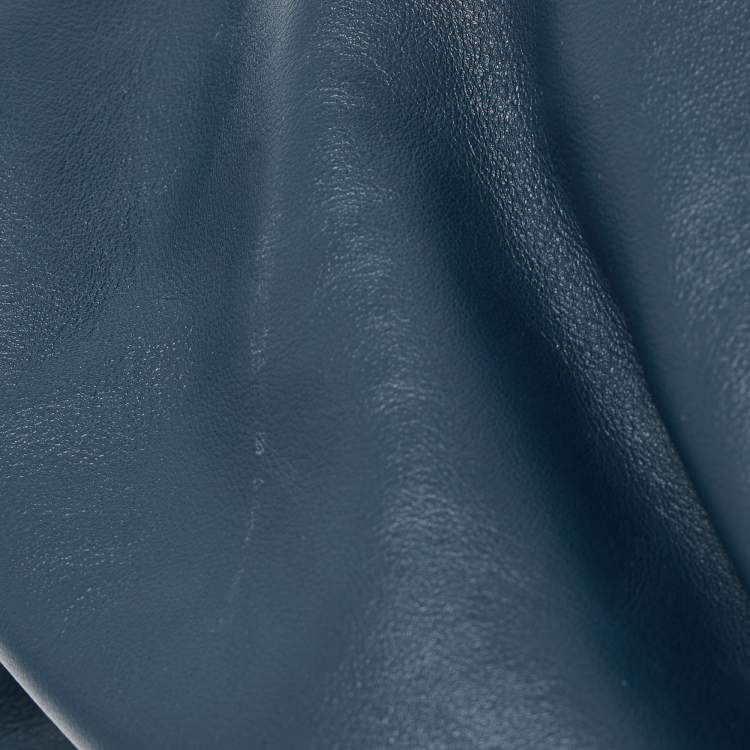 Pre Owned Bottega Veneta Navy Blue Leather Classic Pouch 