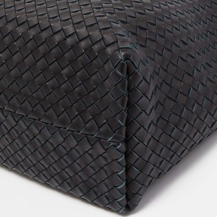 Pre Owned Bottega Veneta Black Intrecciato Leather Cabat Tote
