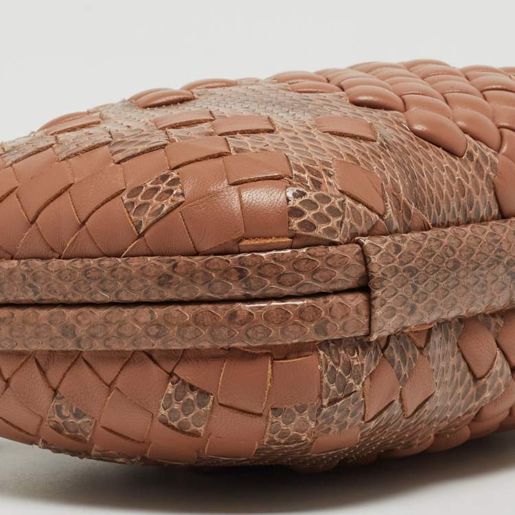 Pre Owned Bottega Veneta Beige Intrecciato Leather and Snakeskin Knot Chain Clutch