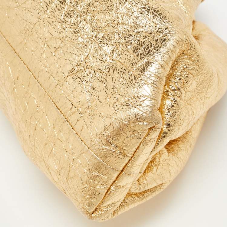 Pre Owned Bottega Veneta Gold Crinkled Leather The Pouch Clutch