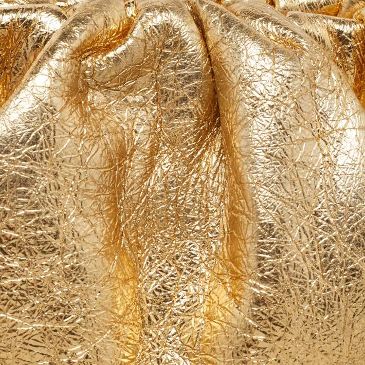 Pre Owned Bottega Veneta Gold Crinkled Leather The Pouch Clutch