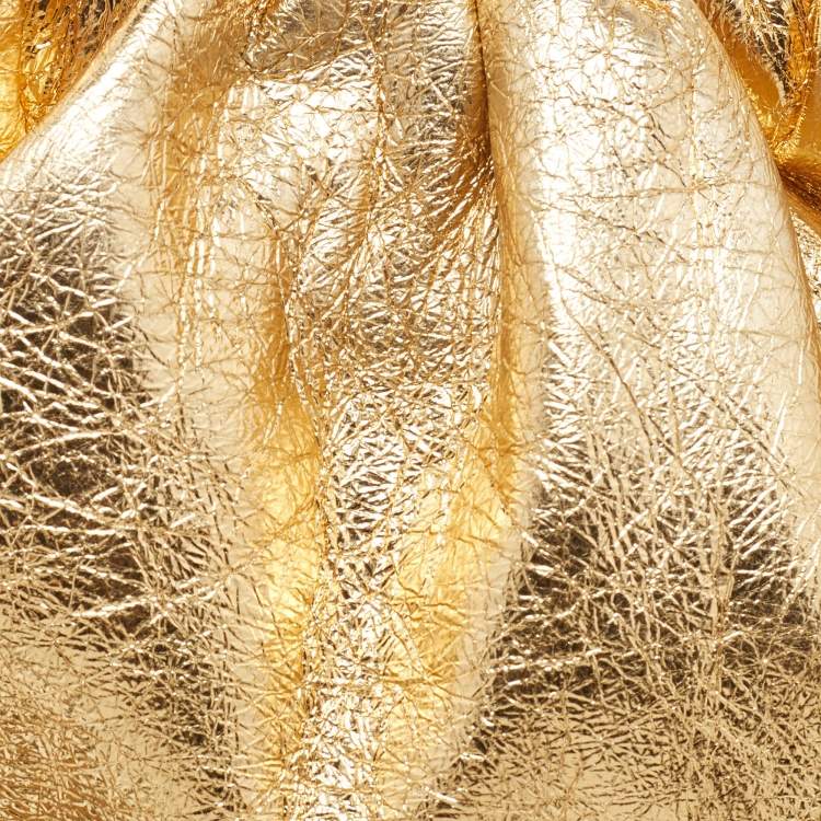 Pre Owned Bottega Veneta Gold Crinkled Leather The Pouch Clutch