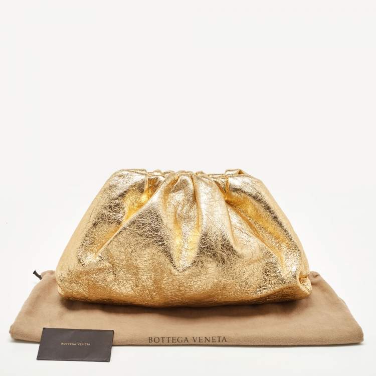 Pre Owned Bottega Veneta Gold Crinkled Leather The Pouch Clutch