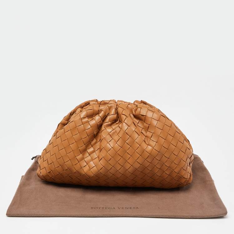 Pre Owned Bottega Veneta Brown Intrecciato Leather The Pouch Clutch