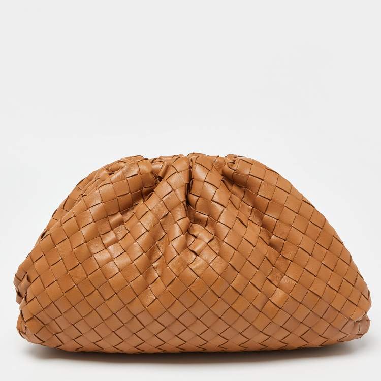 Pre Owned Bottega Veneta Brown Intrecciato Leather The Pouch Clutch