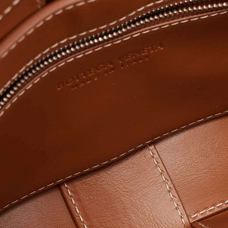 Pre Owned Bottega Veneta Brown Intrecciato Leather Cassette Shoulder Bag