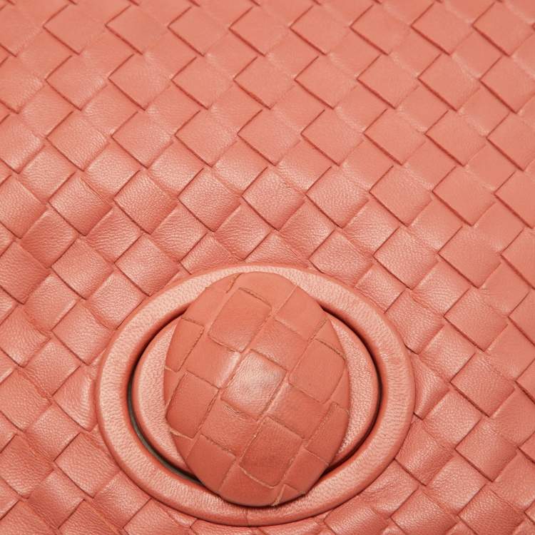 مملوكة مسبقًا Bottega Veneta Intrecciato Leather Turnlock Clutch