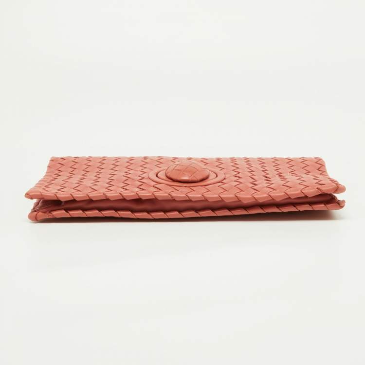 مملوكة مسبقًا Bottega Veneta Intrecciato Leather Turnlock Clutch