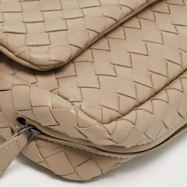 Pre Owned Bottega Veneta Beige Intreccaito Leather Chain Bag