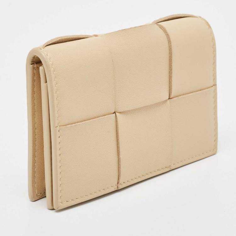 مملوكة مسبقًا Bottega Veneta Beige Intrecciato Leather Cassette Business Card Case