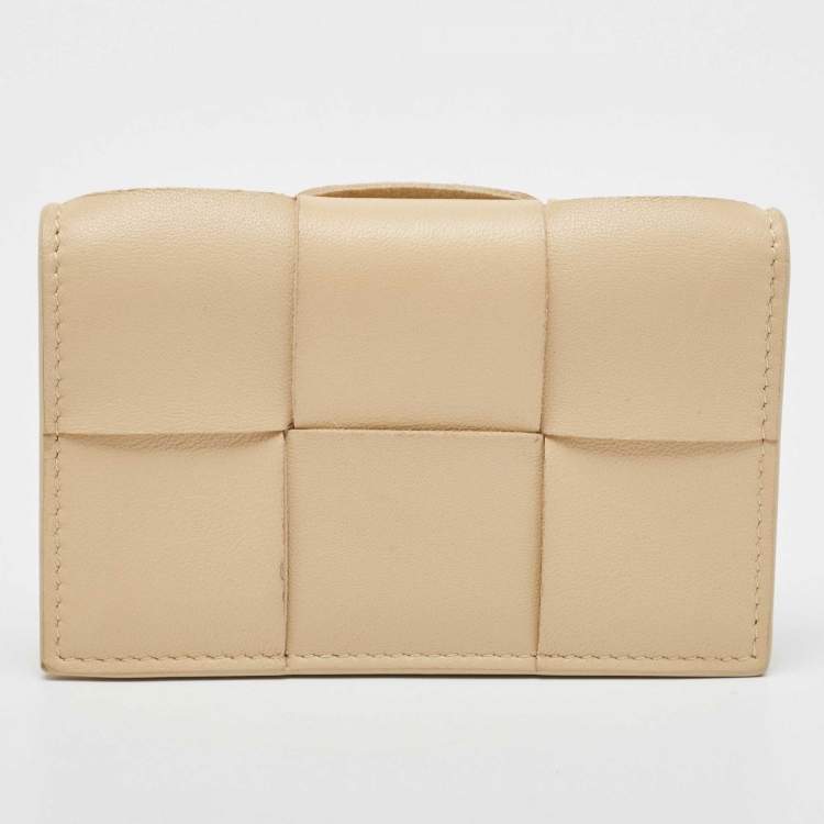 مملوكة مسبقًا Bottega Veneta Beige Intrecciato Leather Cassette Business Card Case