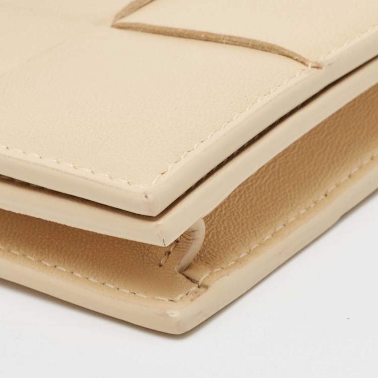 مملوكة مسبقًا Bottega Veneta Beige Intrecciato Leather Cassette Business Card Case