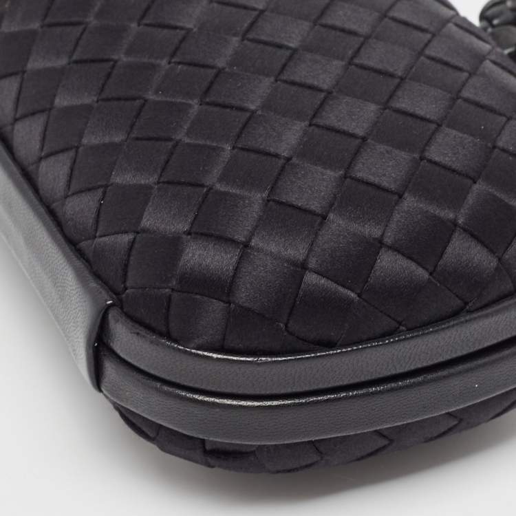Pre Owned Bottega Veneta Black Intrecciato Satin and Leather Knot Clutch