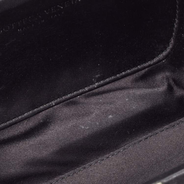 Pre Owned Bottega Veneta Black Intrecciato Satin and Leather Knot Clutch