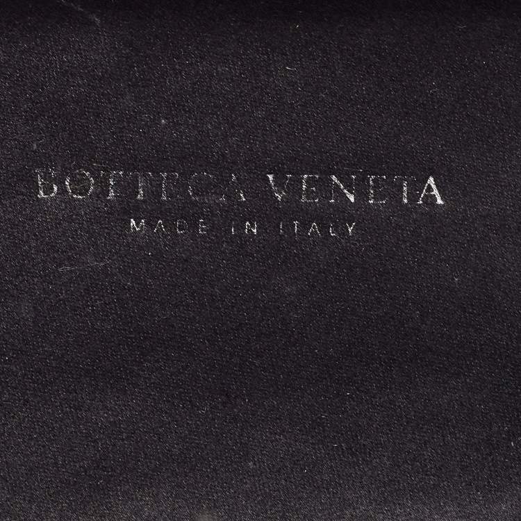 Pre Owned Bottega Veneta Black Intrecciato Satin and Leather Knot Clutch