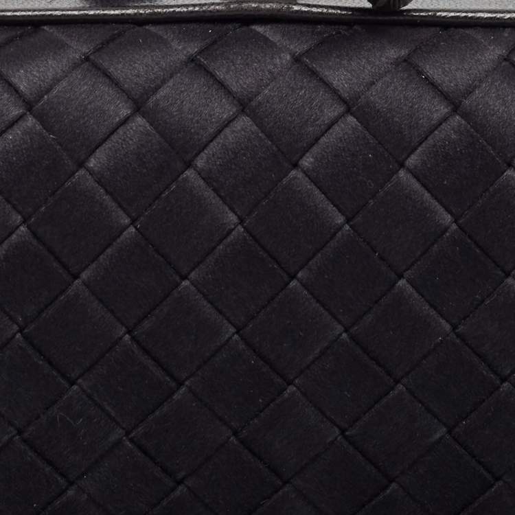 Pre Owned Bottega Veneta Black Intrecciato Satin and Leather Knot Clutch