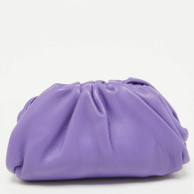 مملوكة مسبقًا Bottega Veneta Purple Leather The Pouch Coin Purse