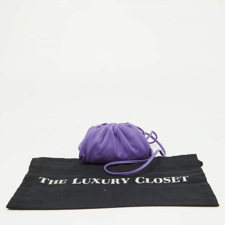 مملوكة مسبقًا Bottega Veneta Purple Leather The Pouch Coin Purse