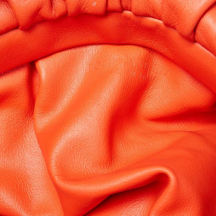 Pre Owned Bottega Veneta Orange Leather The Chain Pouch Bag