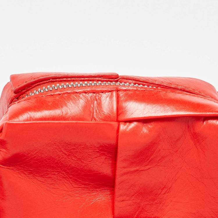 Pre Owned Bottega Veneta Red Leather Zip Coin Purse