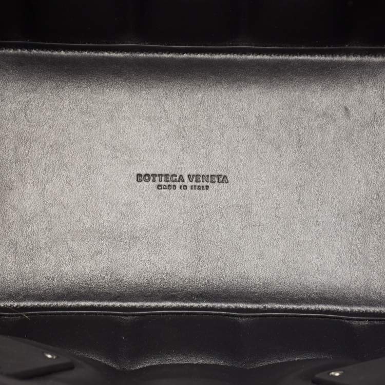 Pre Owned Bottega Veneta Black Quilted Padded Leather Medium Swoop Satchel