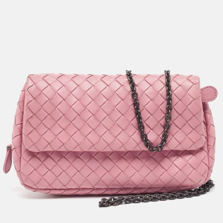 ショルダーバッグ・ポシェット BOTTEGA VENETA Woman Shoulder bag Pink Bottega Veneta - The Pouch Pink Leather Small Crossbody Bag