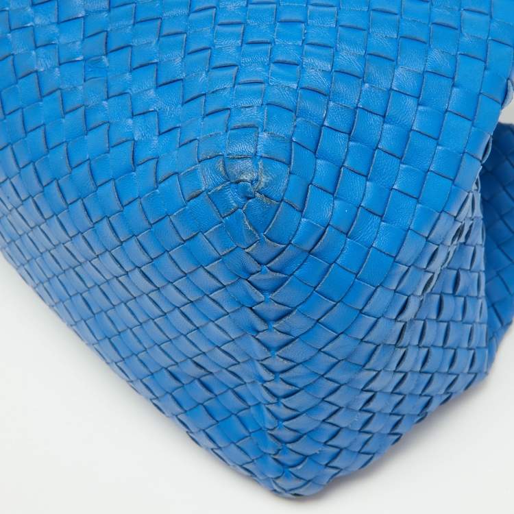 Pre Owned Bottega Veneta Blue Intrecciato Leather Cesta Bag