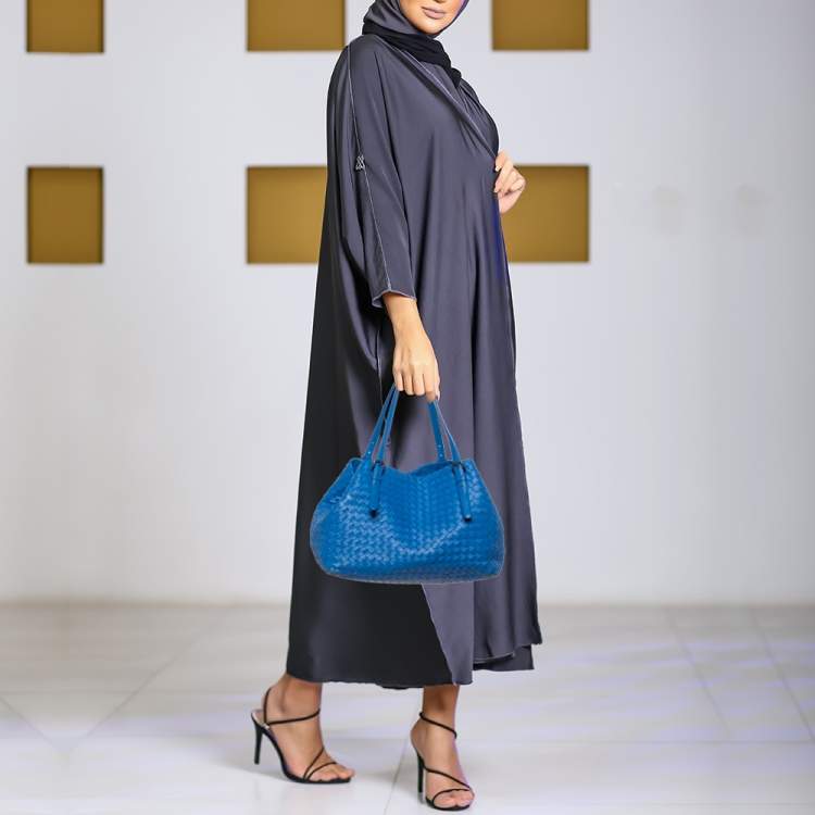 Pre Owned Bottega Veneta Blue Intrecciato Leather Cesta Bag