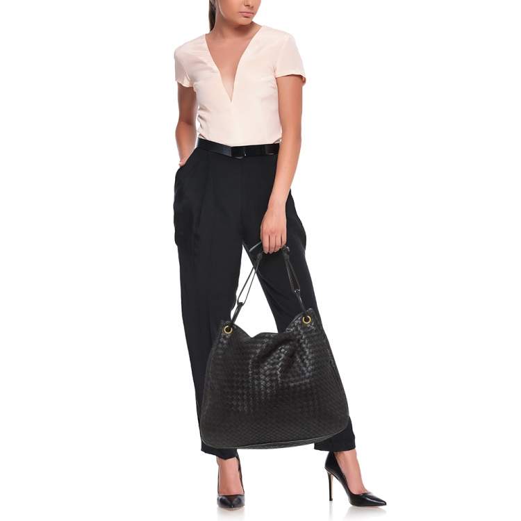 Pre Owned Bottega Veneta Black Intrecciato Leather Loop Bag