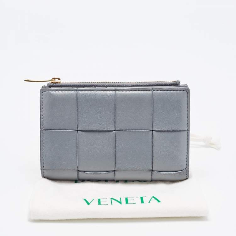 Pre Owned Bottega Veneta Grey Intrecciato Leather Bifold Zip Wallet