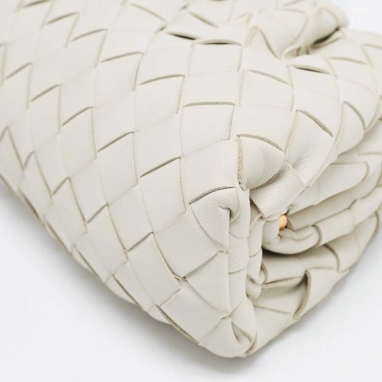 Pre Owned Bottega Veneta Off White Intrecciato Leather Mini The Pouch Bag