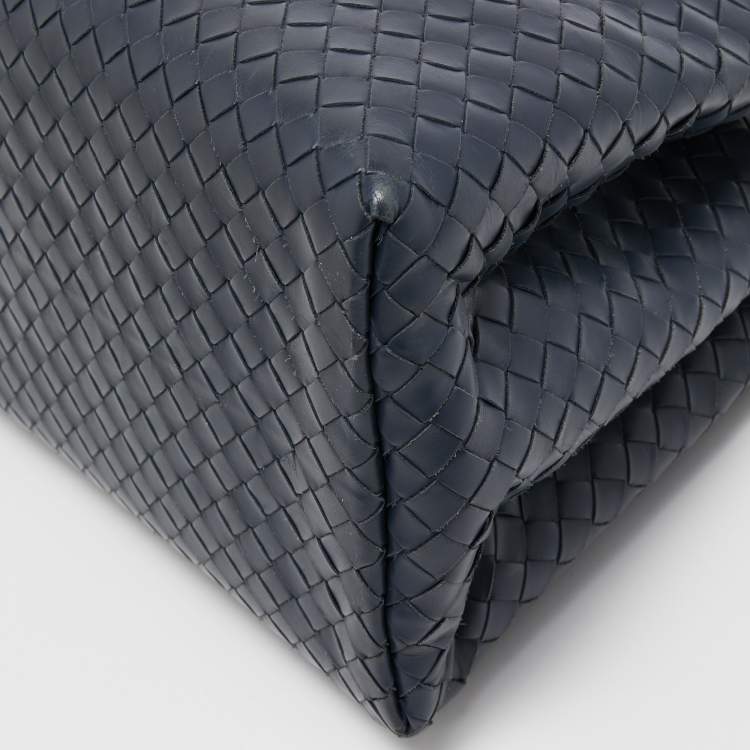 Pre Owned Bottega Veneta Blue Intrecciato Leather Small Roma Tote