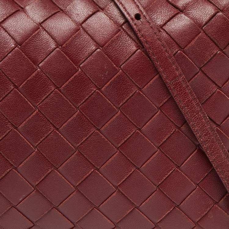 Pre Owned Bottega Veneta Burgundy Intrecciato Leather Nodini Shoulder Bag
