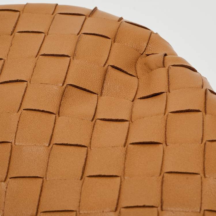 Pre Owned Bottega Veneta Brown Intrecciato Leather Mini The Pouch Bag