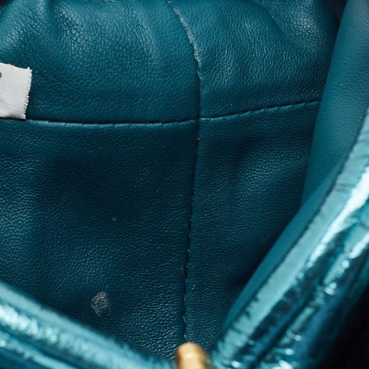 Pre Owned Bottega Veneta Metallic Green Leather Mini Pouch Clutch